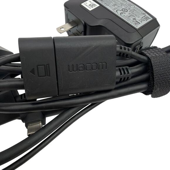 Wacom 3-in-1 HDMI/USB C Cable with APD 5V 2A AC Adapter WB-10E05R - Picture 5 of 5